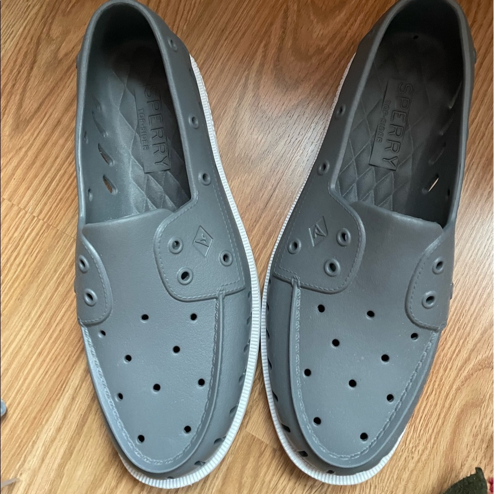 Grey Men’s Sperry Boat Shoes